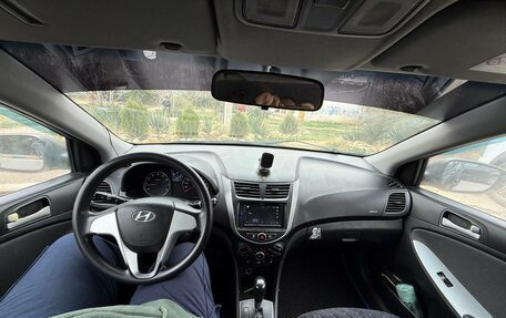 Hyundai Solaris II рестайлинг, 2011 год, 730 000 рублей, 6 фотография