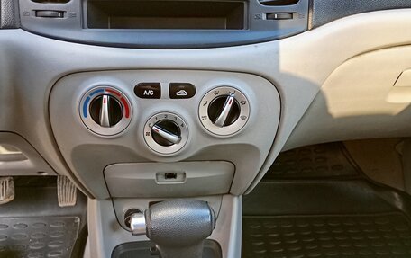 Hyundai Verna II, 2006 год, 380 000 рублей, 11 фотография