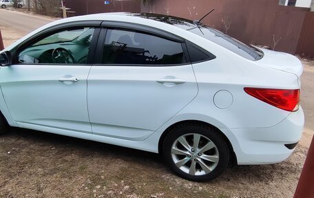 Hyundai Solaris II рестайлинг, 2012 год, 870 000 рублей, 4 фотография