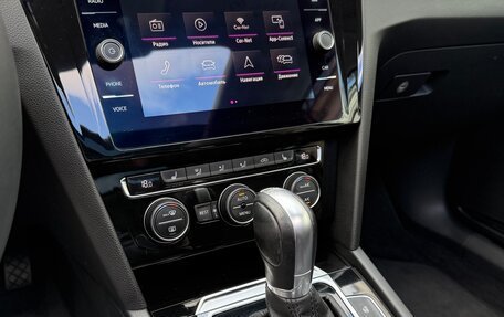 Volkswagen Passat B8 рестайлинг, 2018 год, 1 790 000 рублей, 16 фотография