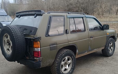 Nissan Terrano II рестайлинг, 1990 год, 310 000 рублей, 5 фотография