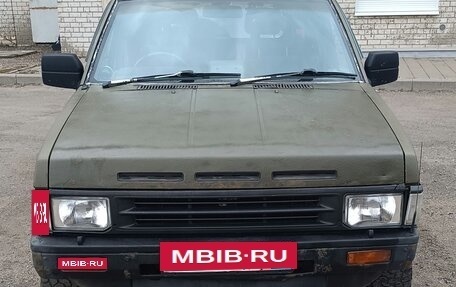 Nissan Terrano II рестайлинг, 1990 год, 310 000 рублей, 2 фотография