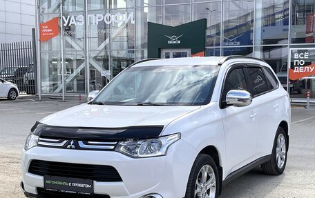 Mitsubishi Outlander III рестайлинг 3, 2012 год, 1 380 000 рублей, 1 фотография