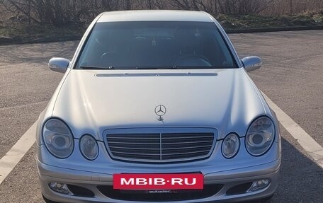 Mercedes-Benz E-Класс, 2003 год, 850 000 рублей, 10 фотография