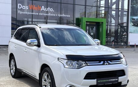 Mitsubishi Outlander III рестайлинг 3, 2012 год, 1 380 000 рублей, 3 фотография