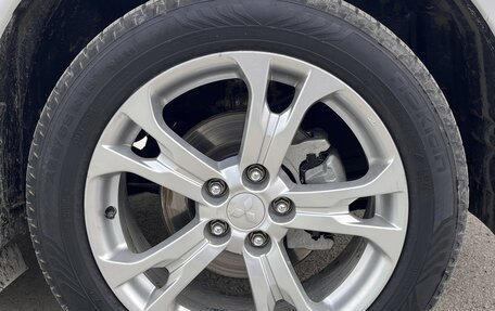 Mitsubishi Outlander III рестайлинг 3, 2012 год, 1 380 000 рублей, 18 фотография
