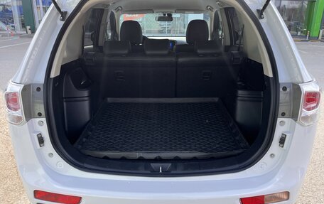 Mitsubishi Outlander III рестайлинг 3, 2012 год, 1 380 000 рублей, 17 фотография