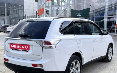 Mitsubishi Outlander III рестайлинг 3, 2012 год, 1 380 000 рублей, 7 фотография