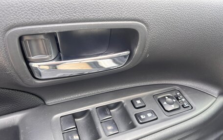 Mitsubishi Outlander III рестайлинг 3, 2012 год, 1 380 000 рублей, 36 фотография