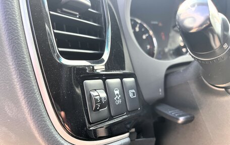 Mitsubishi Outlander III рестайлинг 3, 2012 год, 1 380 000 рублей, 37 фотография