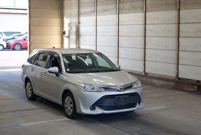 Toyota Corolla Fielder, 2016 год, 1 065 000 рублей, 1 фотография