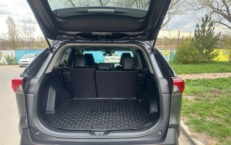 Toyota RAV4, 2020 год, 3 400 000 рублей, 12 фотография