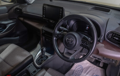 Toyota Yaris Cross, 2020 год, 2 189 000 рублей, 10 фотография