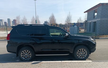 Toyota Land Cruiser Prado 150 рестайлинг 2, 2020 год, 6 800 000 рублей, 7 фотография