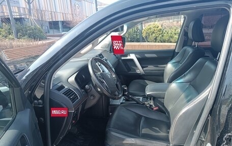 Toyota Land Cruiser Prado 150 рестайлинг 2, 2020 год, 6 800 000 рублей, 10 фотография