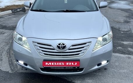Toyota Camry, 2008 год, 1 240 000 рублей, 2 фотография