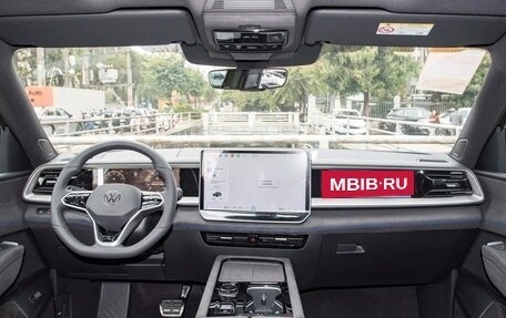 Volkswagen Teramont, 2025 год, 7 500 000 рублей, 8 фотография