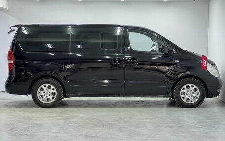 Hyundai Grand Starex Grand Starex I рестайлинг 2, 2010 год, 1 400 000 рублей, 24 фотография