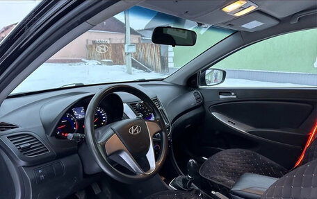 Hyundai Solaris II рестайлинг, 2013 год, 700 000 рублей, 7 фотография