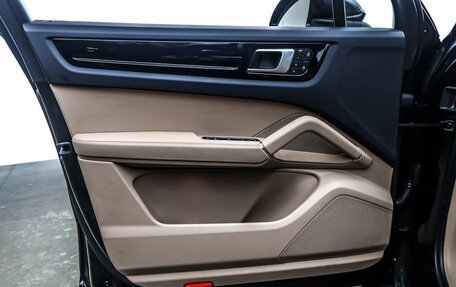 Porsche Cayenne III, 2022 год, 7 252 000 рублей, 11 фотография
