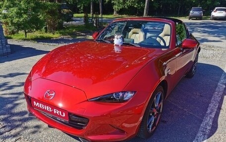 Mazda MX-5, 2019 год, 2 600 000 рублей, 1 фотография