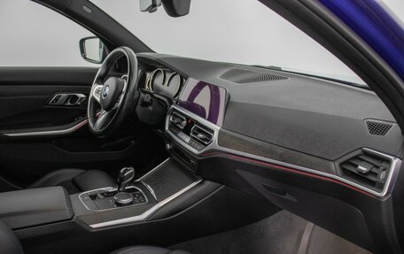 BMW 3 серия, 2019 год, 3 789 000 рублей, 11 фотография