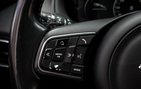 Jaguar F-Pace, 2016 год, 2 680 000 рублей, 17 фотография