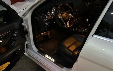 Mercedes-Benz C-Класс AMG, 2013 год, 3 850 000 рублей, 14 фотография