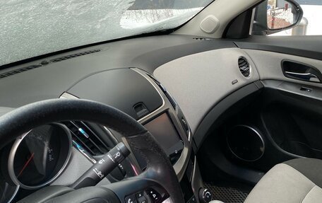 Chevrolet Cruze II, 2014 год, 950 000 рублей, 12 фотография