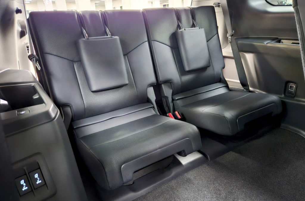 Lexus GX II рестайлинг 2, 2025 год, 15 000 000 рублей, 10 фотография