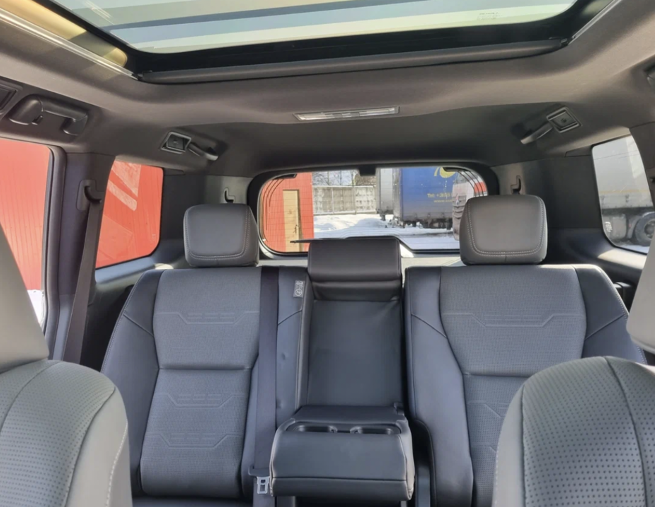 Lexus GX II рестайлинг 2, 2024 год, 15 500 000 рублей, 13 фотография