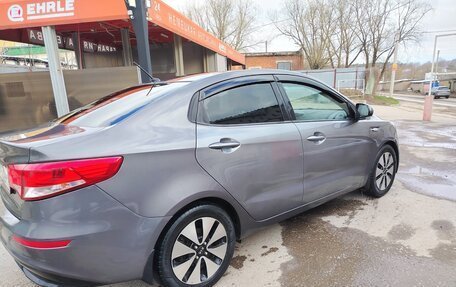 KIA Rio III рестайлинг, 2016 год, 985 000 рублей, 10 фотография