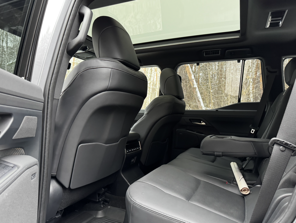 Lexus GX II рестайлинг 2, 2024 год, 15 000 000 рублей, 12 фотография