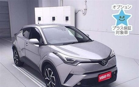 Toyota C-HR I рестайлинг, 2017 год, 1 670 000 рублей, 1 фотография
