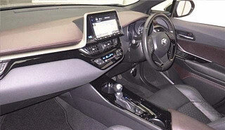 Toyota C-HR I рестайлинг, 2017 год, 1 670 000 рублей, 5 фотография