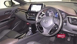 Toyota C-HR I рестайлинг, 2017 год, 1 670 000 рублей, 4 фотография