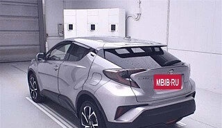 Toyota C-HR I рестайлинг, 2017 год, 1 670 000 рублей, 2 фотография