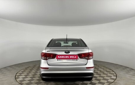 KIA Rio III рестайлинг, 2016 год, 990 000 рублей, 6 фотография