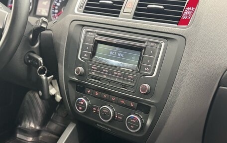 Volkswagen Jetta VI, 2014 год, 1 123 000 рублей, 17 фотография