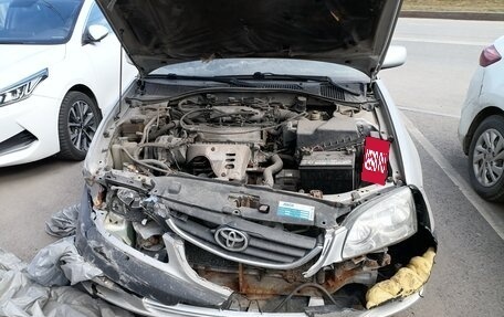 Toyota Avensis III рестайлинг, 2001 год, 150 000 рублей, 2 фотография