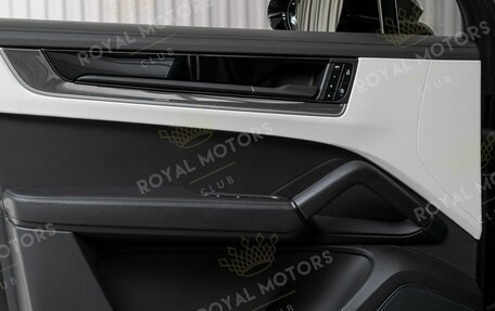 Porsche Cayenne III, 2025 год, 18 500 000 рублей, 16 фотография