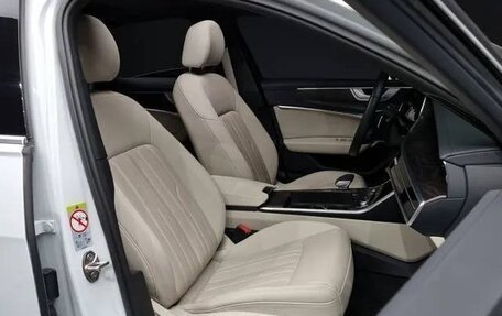 Audi A6, 2022 год, 3 790 000 рублей, 6 фотография