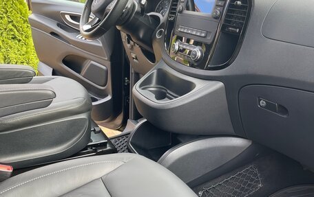 Mercedes-Benz Vito, 2021 год, 7 300 000 рублей, 14 фотография