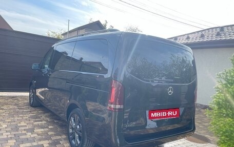 Mercedes-Benz Vito, 2021 год, 7 300 000 рублей, 11 фотография
