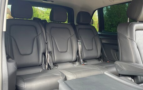 Mercedes-Benz Vito, 2021 год, 7 300 000 рублей, 27 фотография