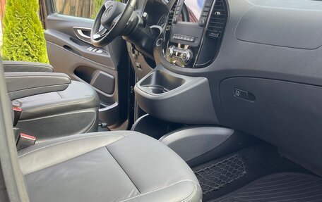 Mercedes-Benz Vito, 2021 год, 7 300 000 рублей, 23 фотография