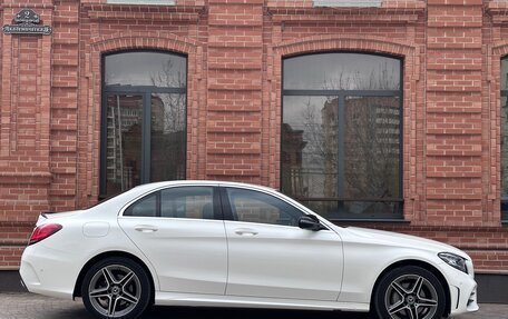 Mercedes-Benz C-Класс, 2018 год, 2 890 000 рублей, 4 фотография