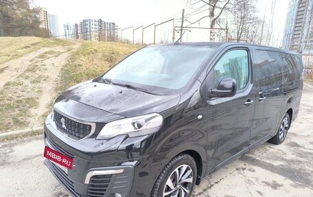 Peugeot Traveller I, 2019 год, 4 050 000 рублей, 3 фотография