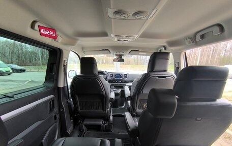Peugeot Traveller I, 2019 год, 4 050 000 рублей, 20 фотография