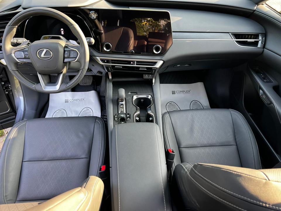 Lexus RX IV рестайлинг, 2024 год, 11 000 000 рублей, 8 фотография